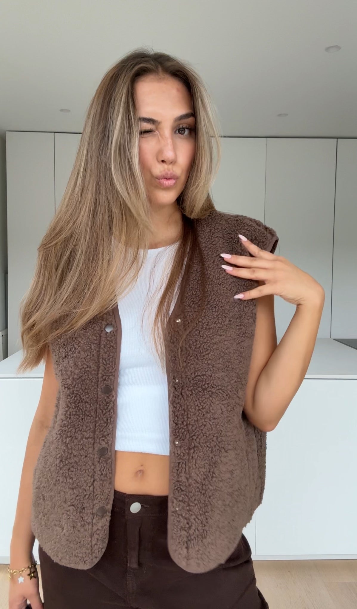 TEDDY VEST MOCCA