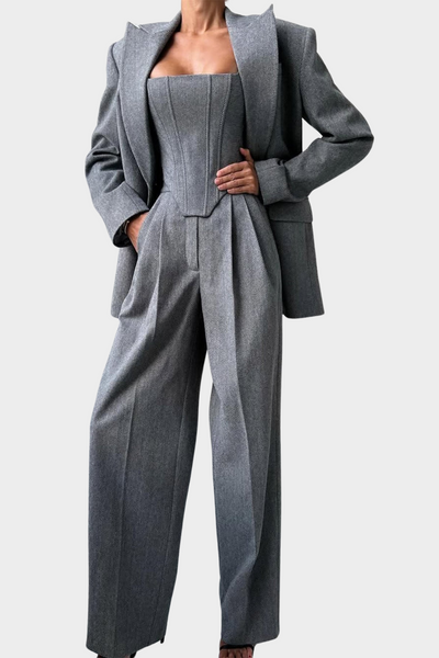 Nora - Dreiteiliges Set mit doppelreihigem Blazer
