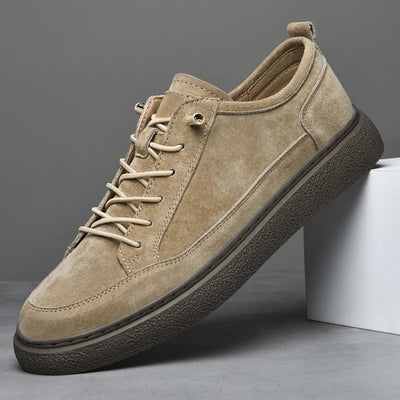 Sneaker aus Wildleder