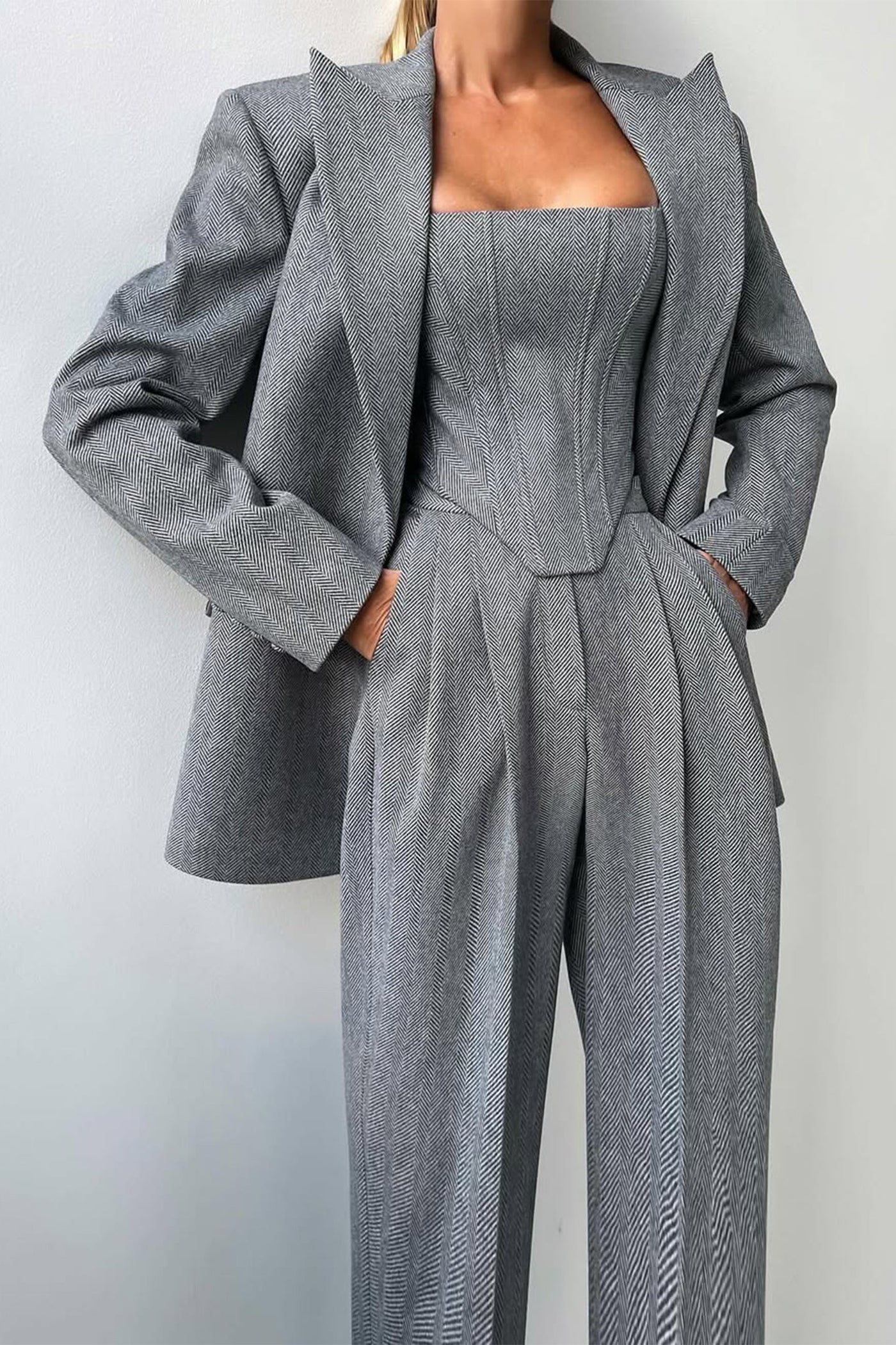 Nora - Dreiteiliges Set mit doppelreihigem Blazer
