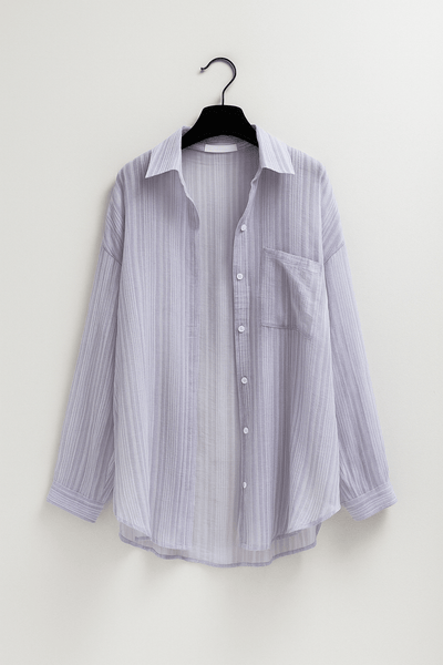 Yvet Lockere Bluse mit Knopfleiste und Brusttasche