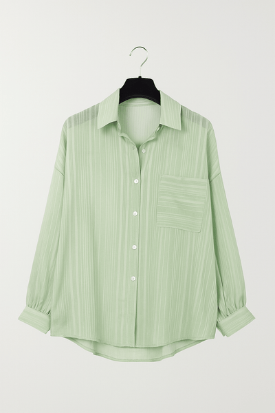 Yvet Lockere Bluse mit Knopfleiste und Brusttasche